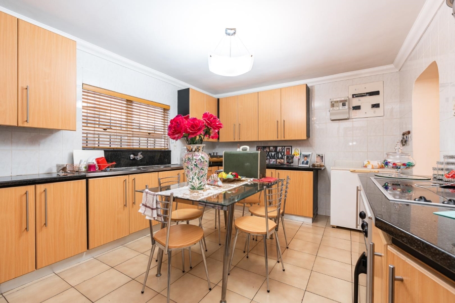 4 Bedroom Property for Sale in Walmer Estate Western Cape
